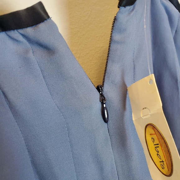 Pleated silk skirt - Picture 3 of 5